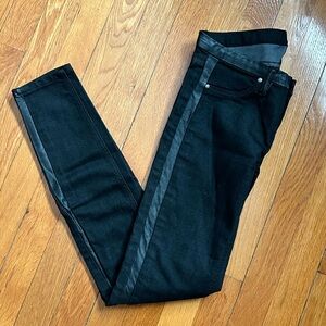 BLANK NYC Black & Leather Jeans women’s size 25, great condition! Leather detail